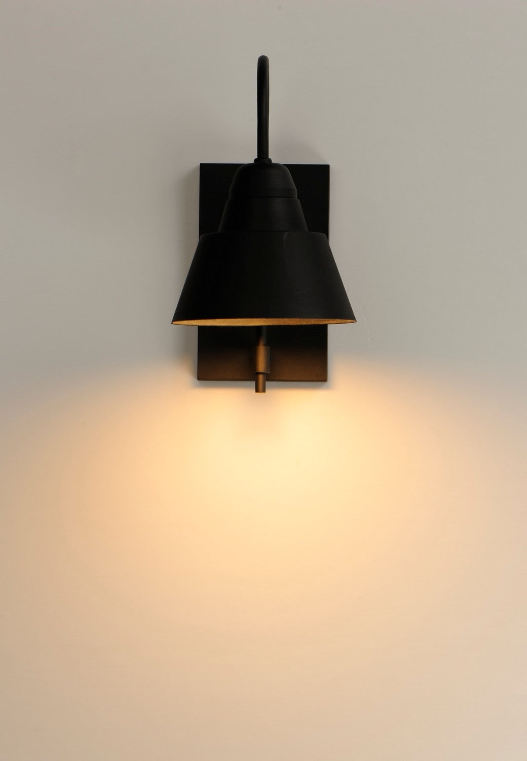 Maxim - 10103BK - One Light Outdoor Wall Lantern - Shoreline - Black