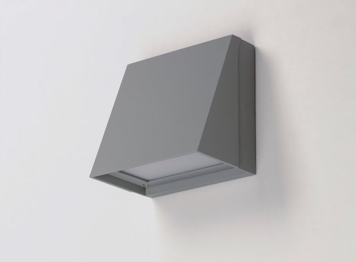 Maxim - 52120SV - LED Outdoor Wall Sconce - Pathfinder - Silver