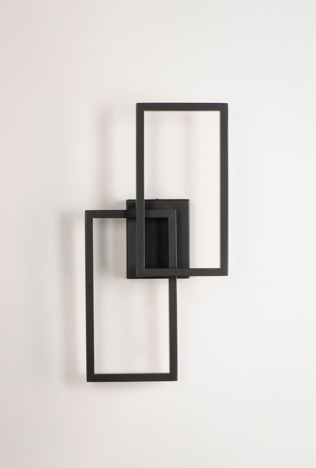 ET2 - E21511-BK - LED Outdoor Wall Sconce - Traverse LED - Black