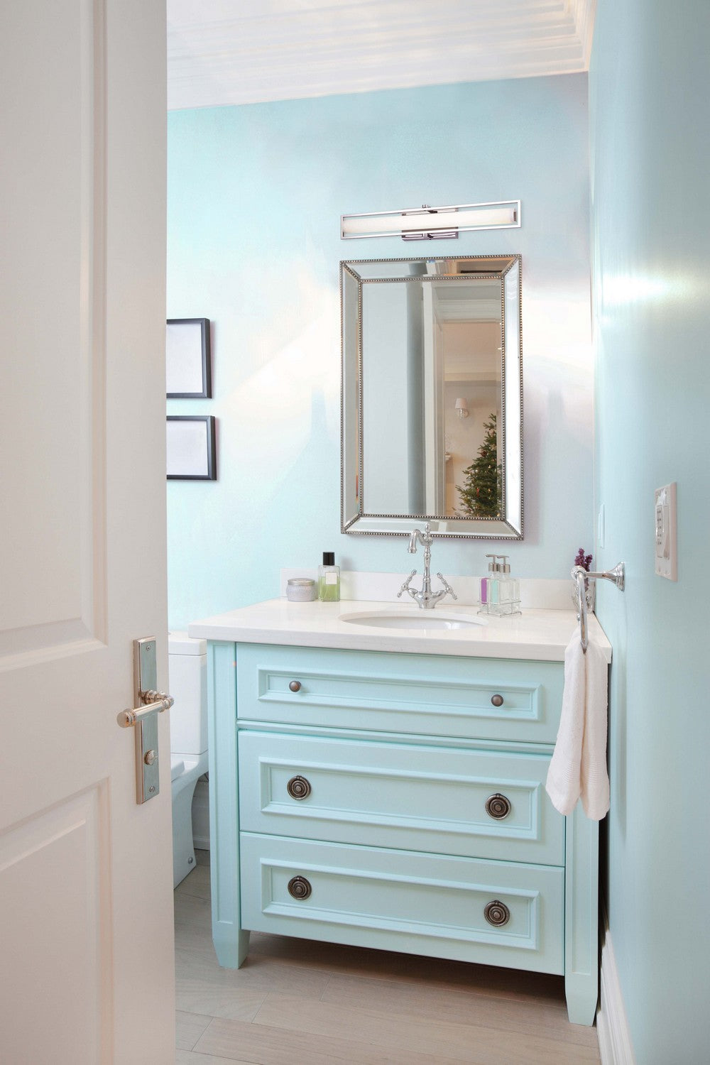 Canarm Canada - LVL182A25CH - LED Vanity - Jori - Chrome