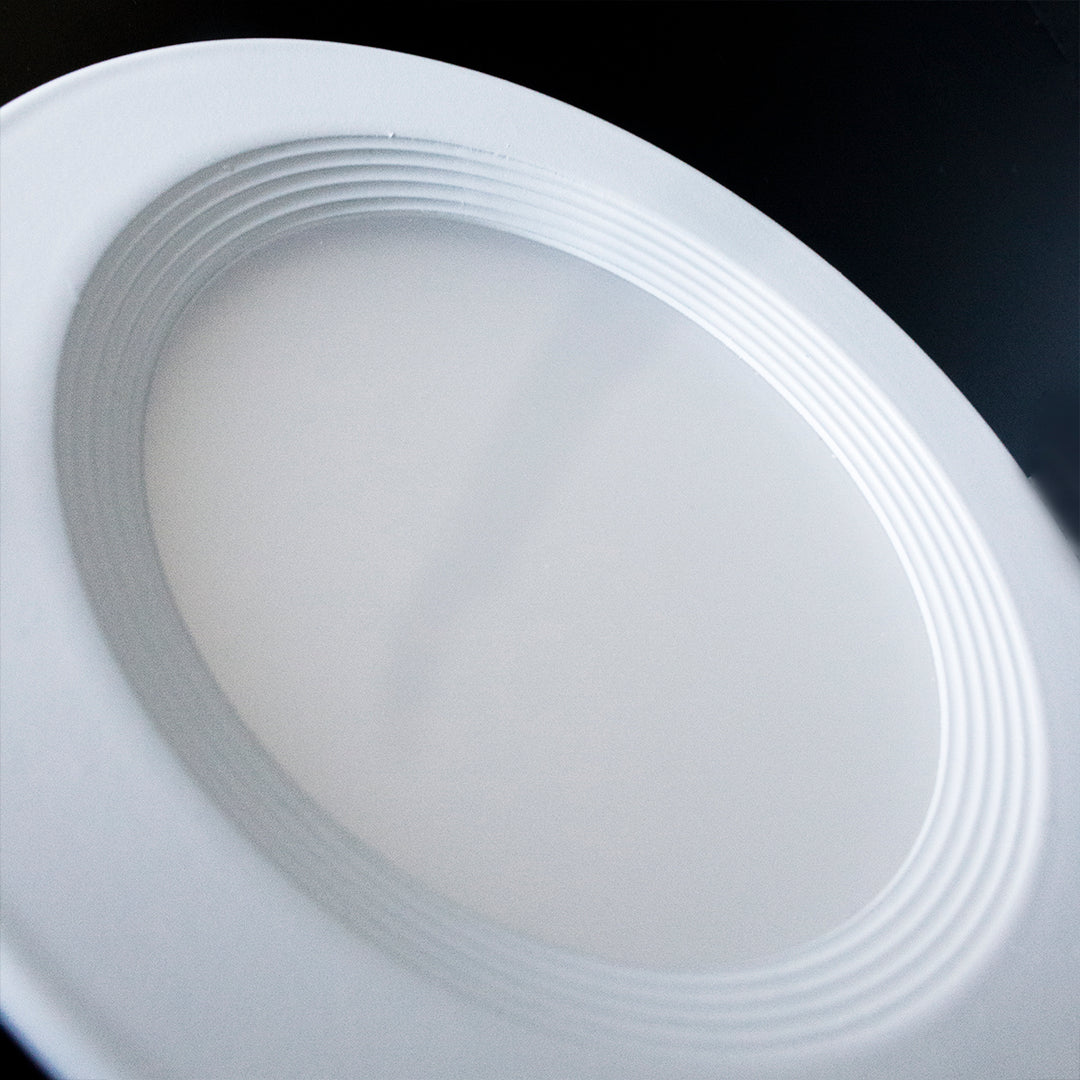 Eurofase Canada - 31243-02 - LED SLIM REC,4IN,BAF,9W,RD,WHT - White