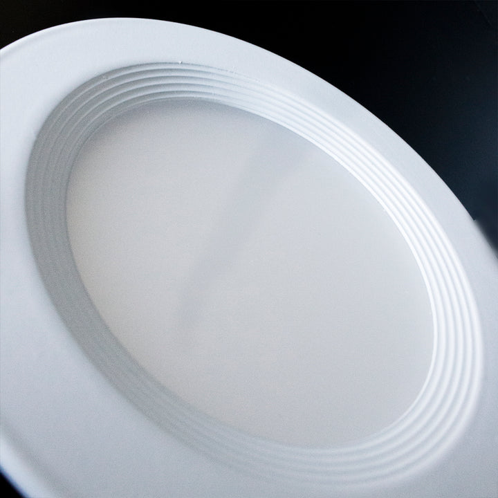 Eurofase Canada - 31243-02 - LED SLIM REC,4IN,BAF,9W,RD,WHT - White