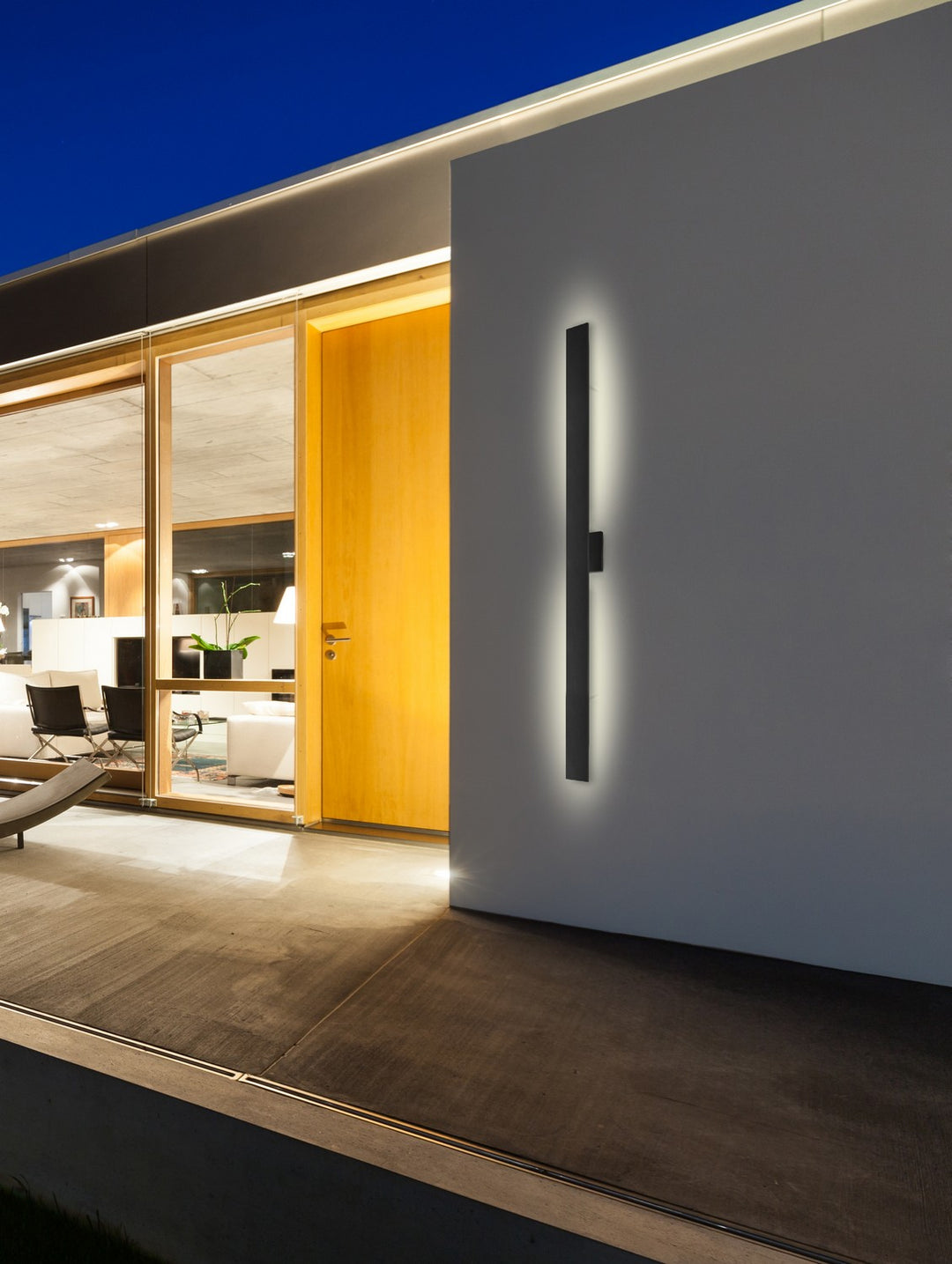 Kuzco Canada - AT7950-BK - LED Wall Sconce - Vesta - Black