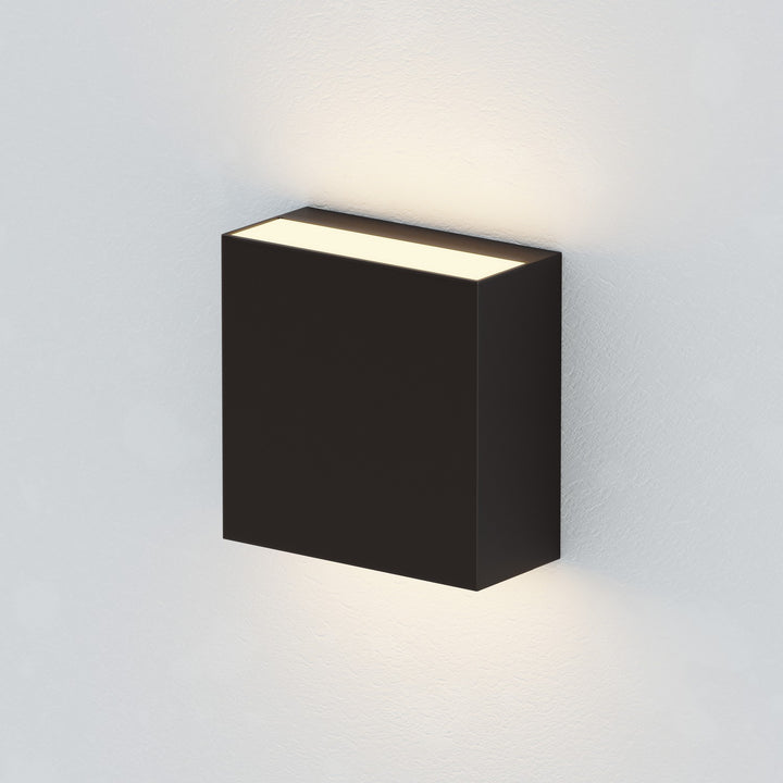 ET2 - E23224-BK - LED Outdoor Wall Sconce - Cubed - Black