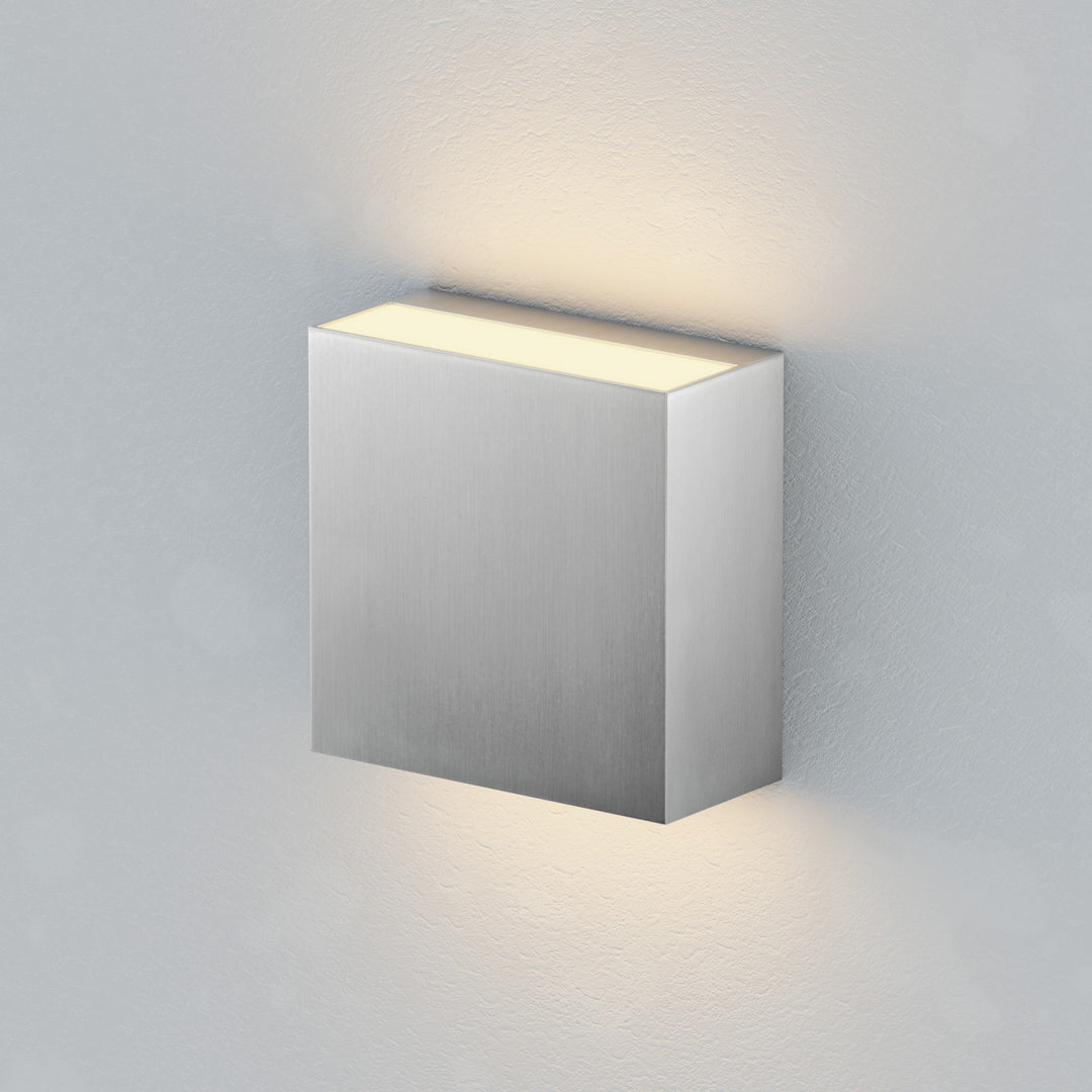 ET2 - E23224-SA - LED Outdoor Wall Sconce - Cubed - Satin Aluminum