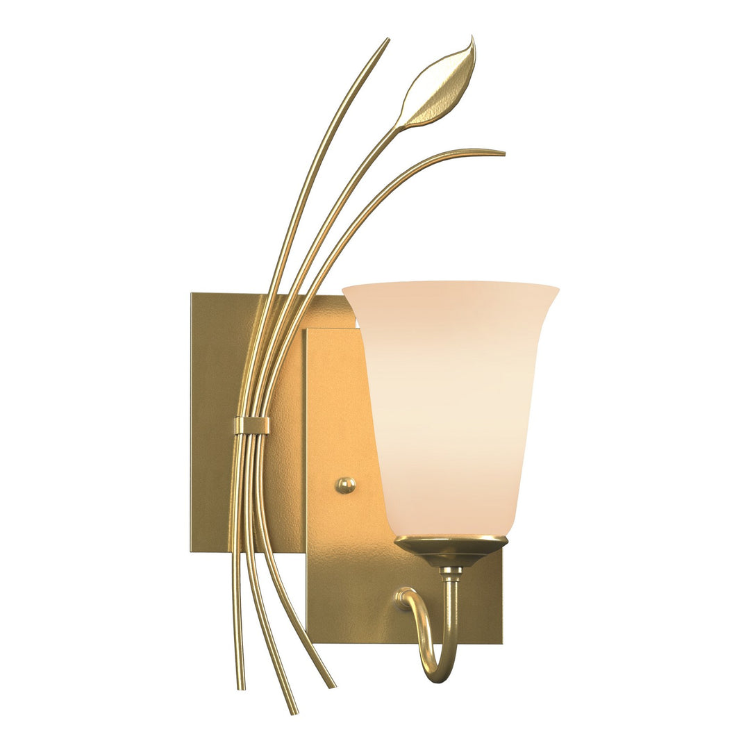 Hubbardton Forge Canada - 205122-SKT-LFT-86-GG0035 - One Light Wall Sconce - Leaf - Modern Brass