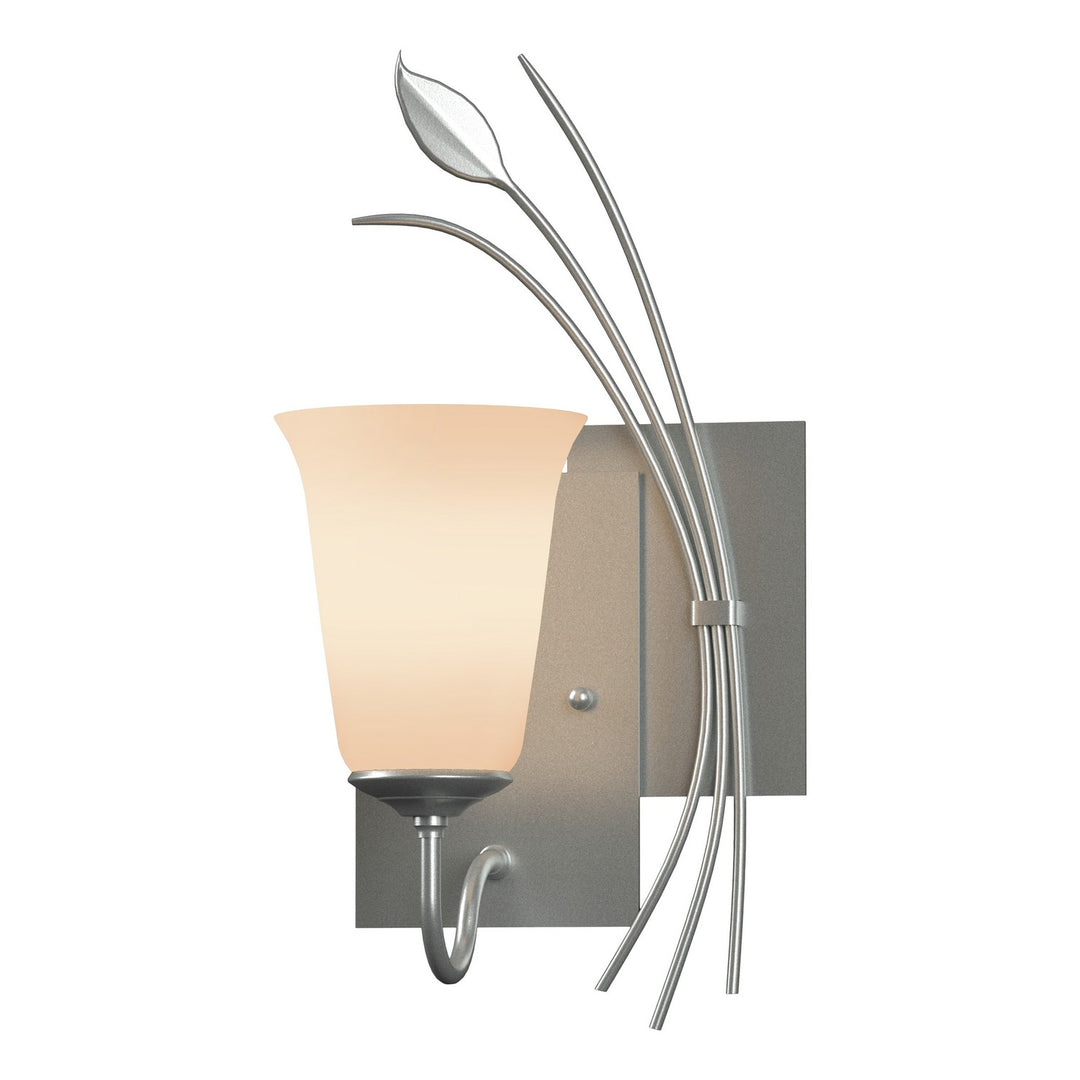 Hubbardton Forge Canada - 205122-SKT-RGT-82-GG0035 - One Light Wall Sconce - Leaf - Vintage Platinum