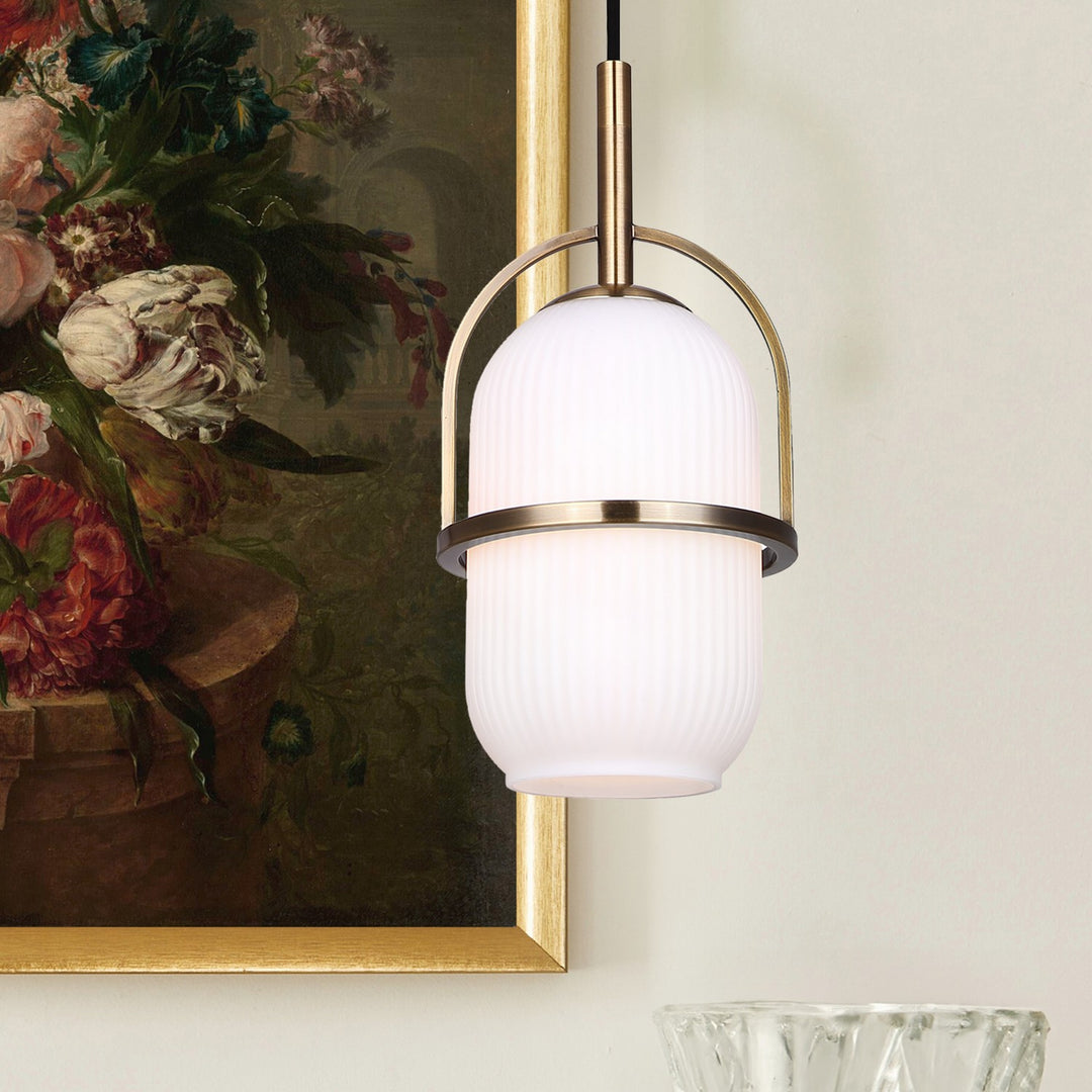 Canarm Canada - IPL2190B01GD - One Light Pendant - Eve - Gold