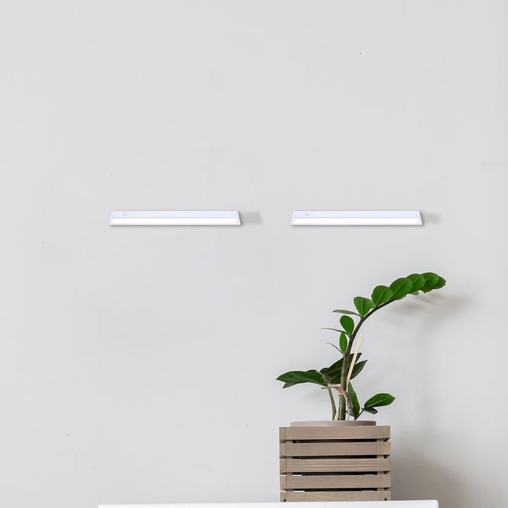 Canarm Canada - UCL-54-10WH-HW - LED Under Cabinet - Undercabinet - White