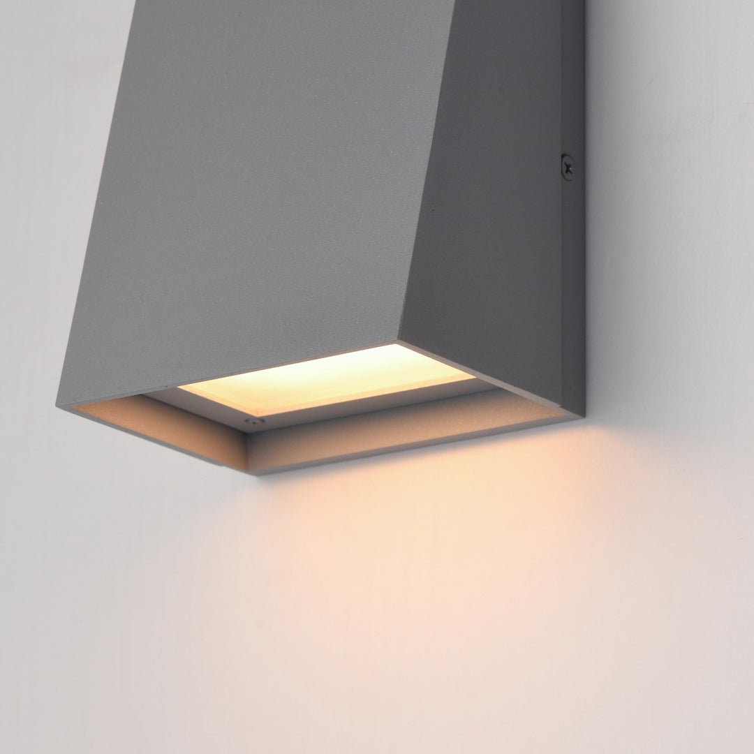 Maxim - 52526SV - LED Outdoor Wall Sconce - Pathfinder - Silver