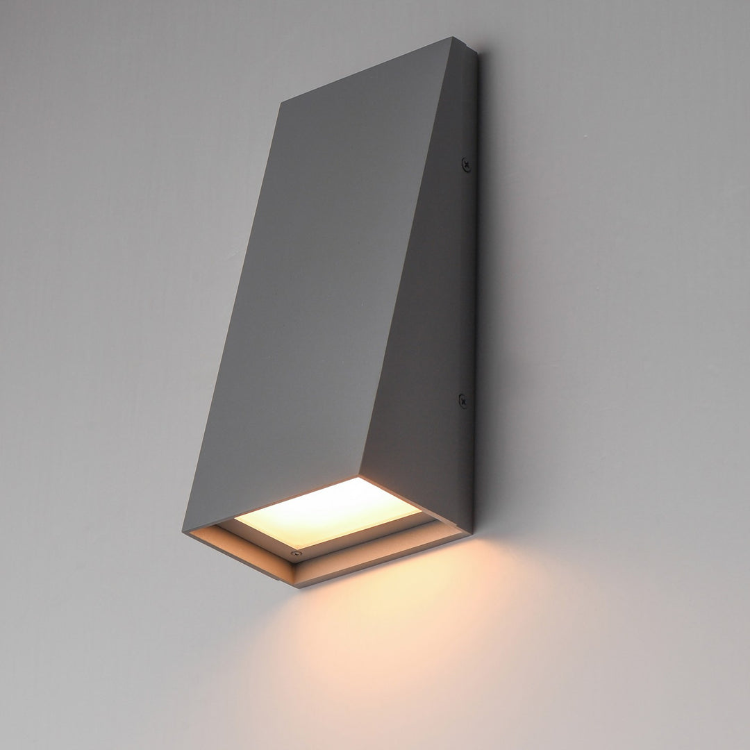 Maxim - 52526SV - LED Outdoor Wall Sconce - Pathfinder - Silver