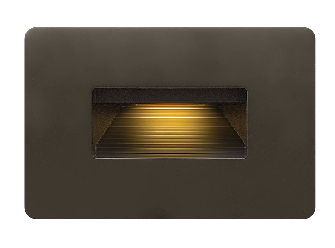 Hinkley Canada - 15508BZ - LED Step Light - Luna - Bronze