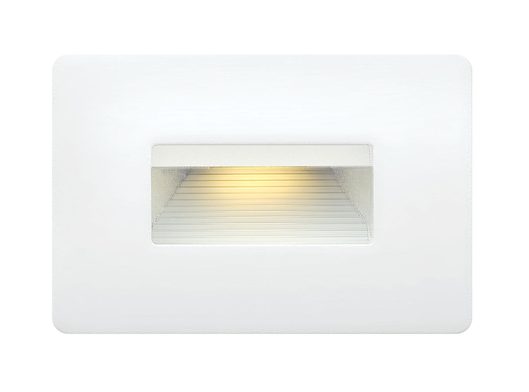 Hinkley Canada - 15508SW - LED Step Light - Luna - Satin White