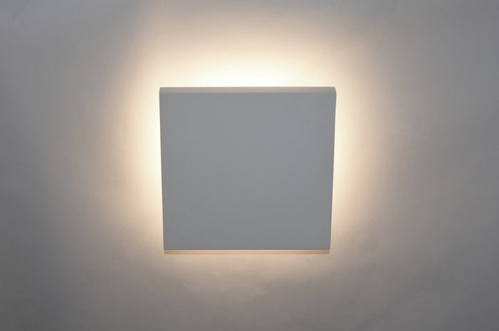 ET2 - E41388-WT - LED Outdoor Wall Sconce - Alumilux Tau - White