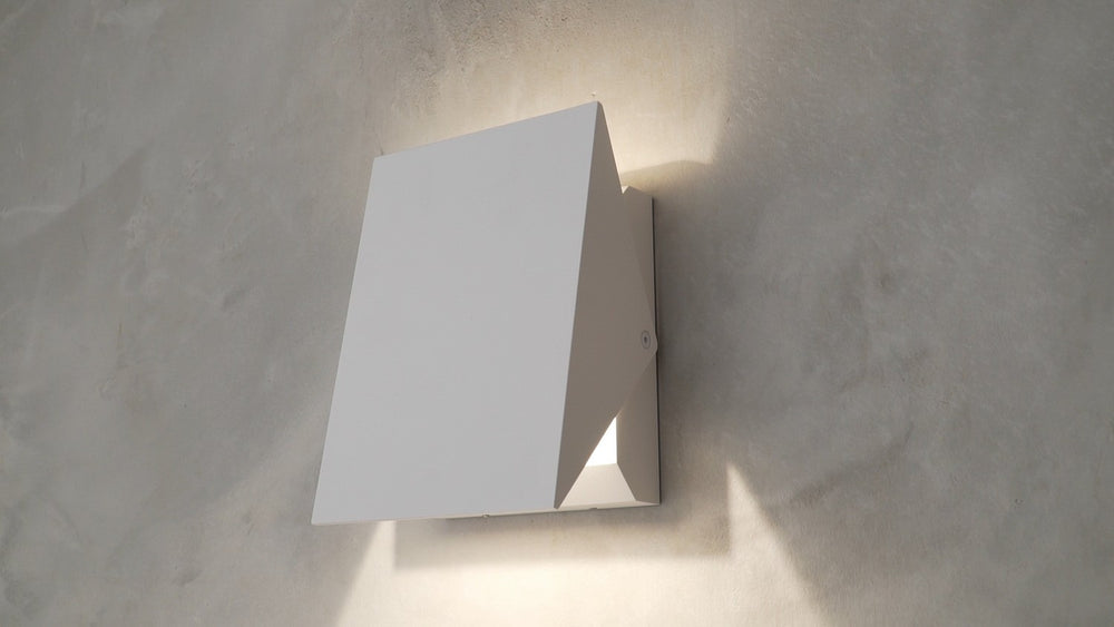 ET2 - E41333-WT - LED Outdoor Wall Sconce - Alumilux Tilt - White