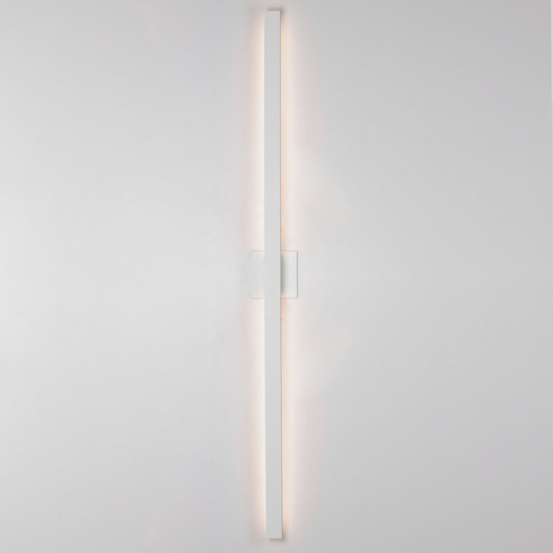 ET2 - E41344-WT - LED Outdoor Wall Sconce - Alumilux Line - White