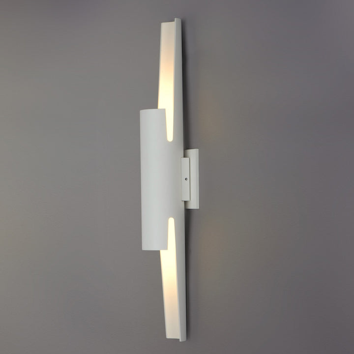 ET2 - E41526-WT - LED Outdoor Wall Sconce - Alumilux Runway - White