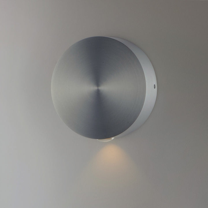 ET2 - E41540-SA - LED Outdoor Wall Sconce - Alumilux Glint - Satin Aluminum