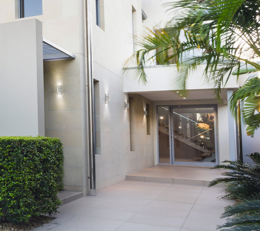 Kuzco Canada - EW22109-BN - LED Wall Sconce - Vista - Brushed Nickel