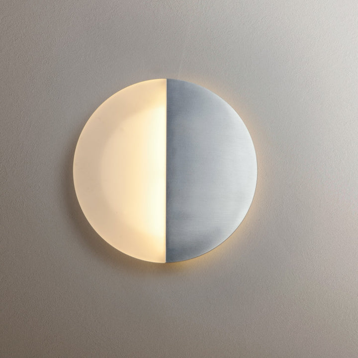 ET2 - E41280-SA - LED Wall Sconce - Alumilux Glow - Satin Aluminum