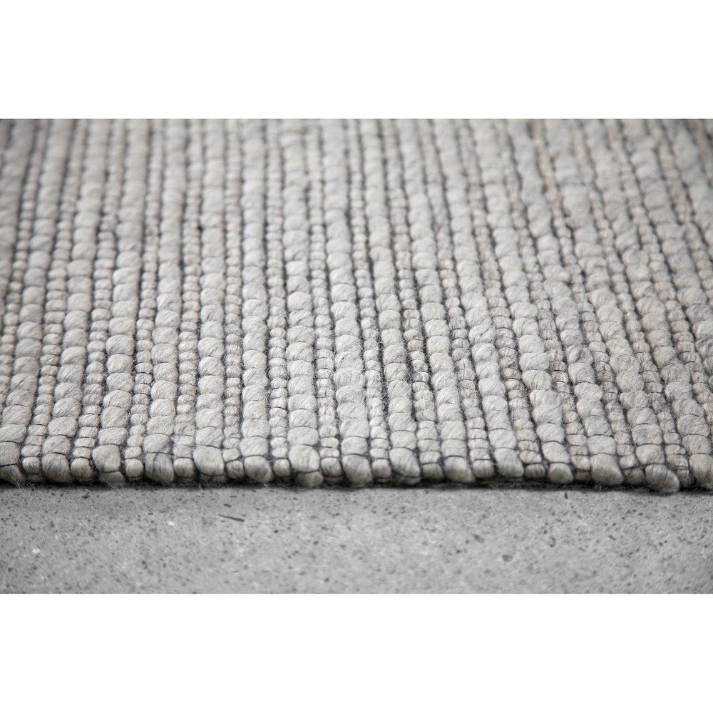 Renwil Canada - RBED-20171-58 - Rug - Bedford I - Silver