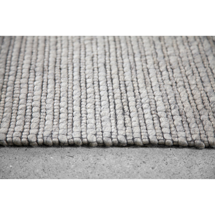 Renwil Canada - RBED-20171-810 - Rug - Bedford I - Silver
