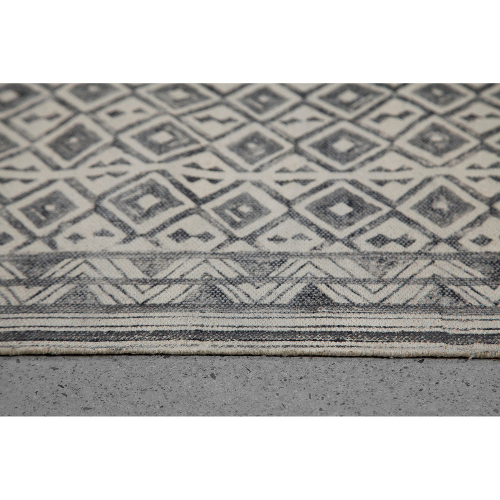Renwil Canada - RTUS-20171-58 - Rug - Tusca - Natural