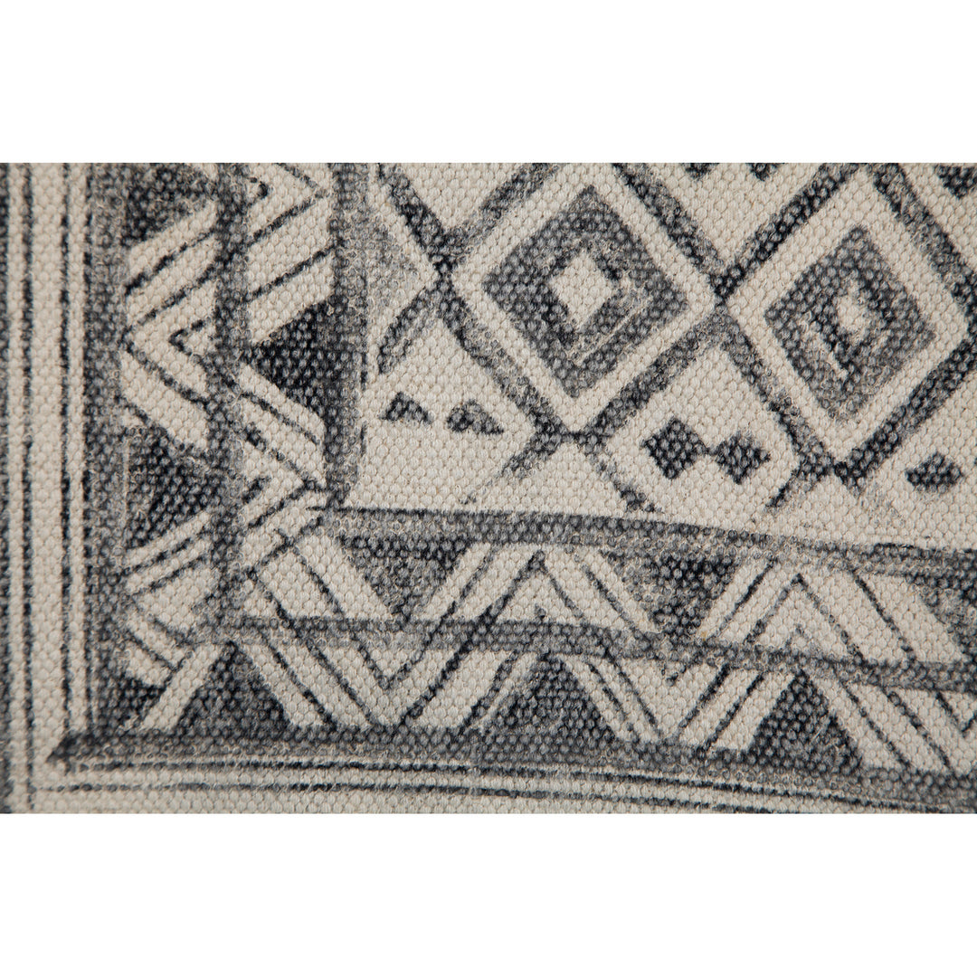 Renwil Canada - RTUS-20171-58 - Rug - Tusca - Natural