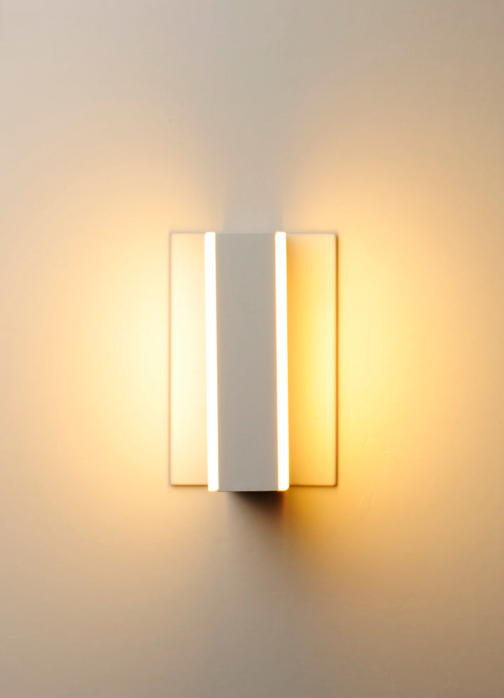 ET2 - E23210-90WT - LED Bath Vanity - Omni - White