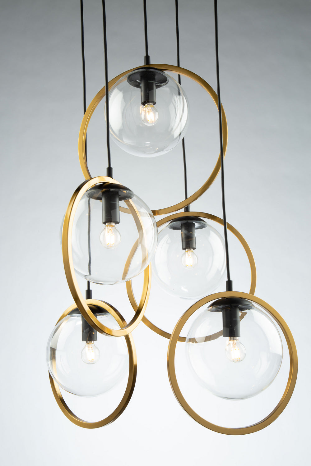 Artcraft Canada - AC10895VB - Five Light Pendant - Lugano - Black & Vintage Brass
