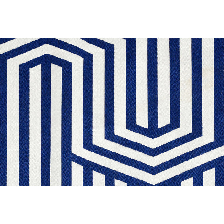 Renwil Canada - ROBLU-97432-58 - Home Accents - Floor Rugs