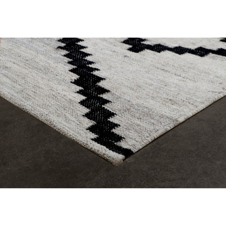 Renwil Canada - RZAA-90801-912 - Home Accents - Floor Rugs
