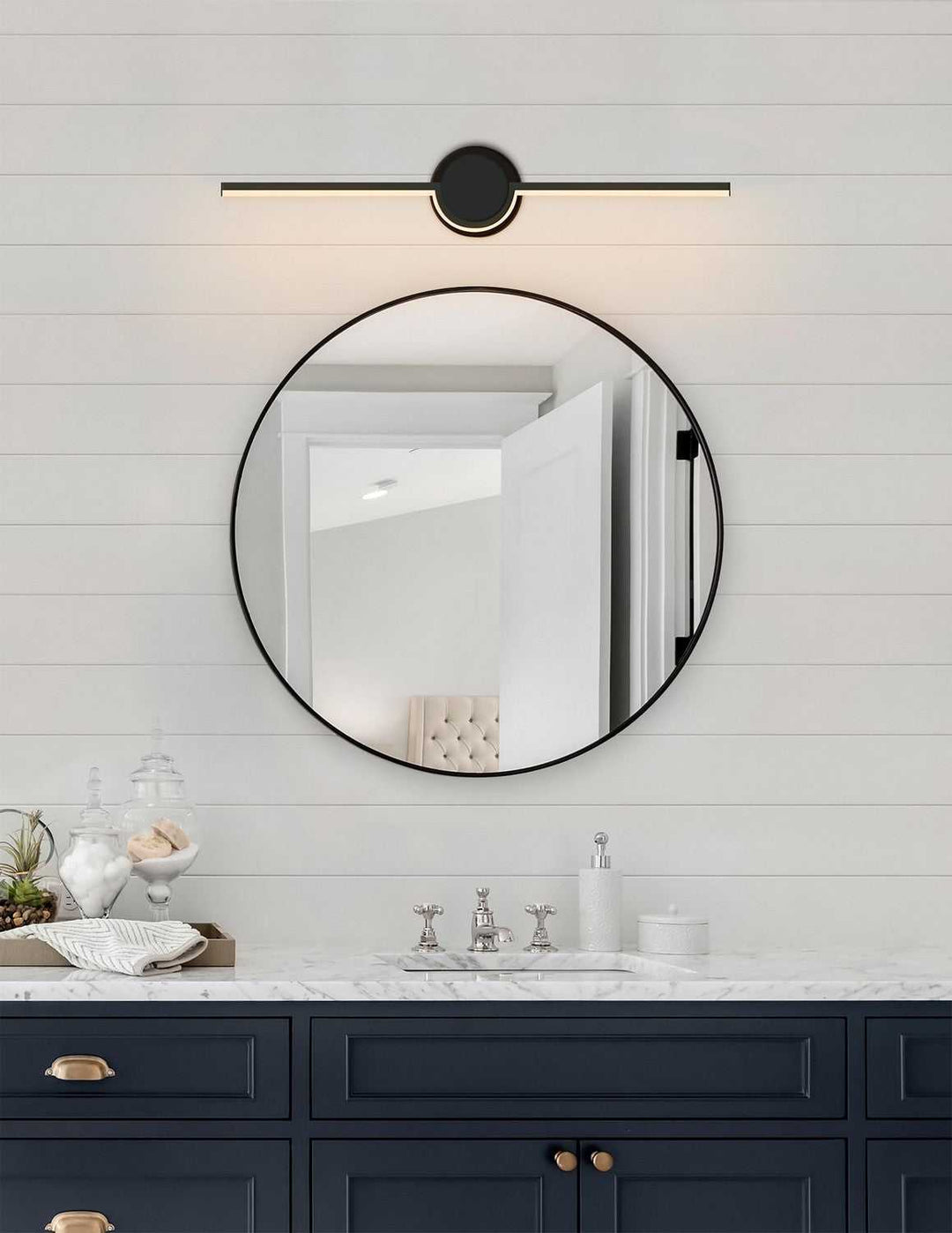 Semicirculo LED Linear Wall/Bath in Matte Black Justice Designs