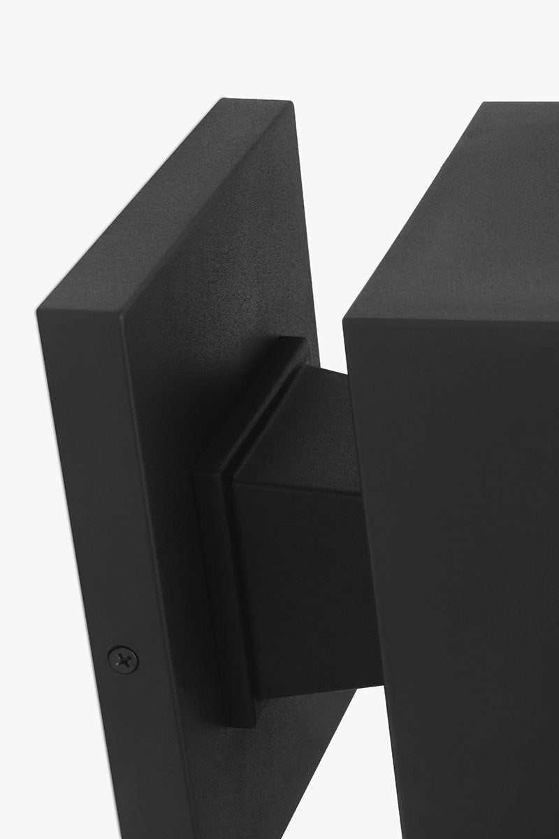 Visual Comfort Studio Canada - SLO1101TXB - One Light Wall Lantern - Pohl - Textured Black