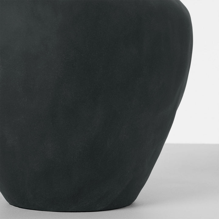 Visual Comfort Studio Canada - HT1111RBC1 - One Light Table Lamp - Cadley - Rough Black Ceramic