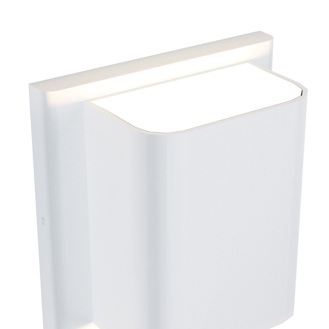 Kuzco Canada - AT48426-WH-UNV-3CCT - LED All terior Wall - Tolan - White