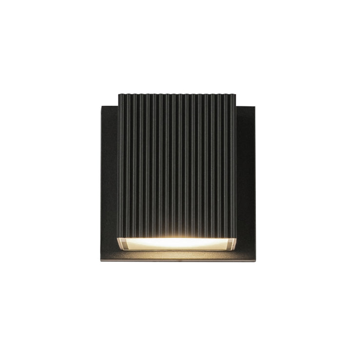 Kuzco Canada - EW4401-BK - LED Exterior Wall Sconce - Mavis - Black