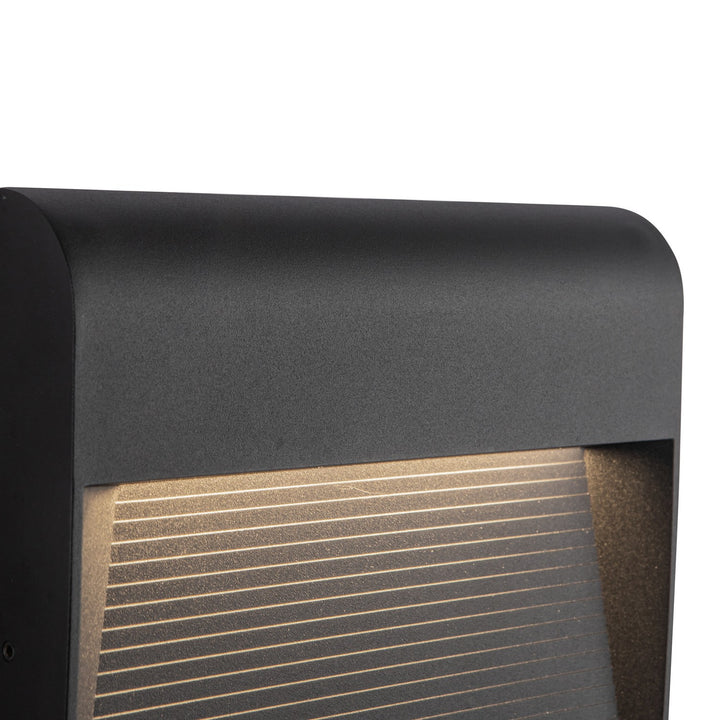 Kuzco Canada - EW27909-BK - LED Outdoor Wall Mount - Casa - Black