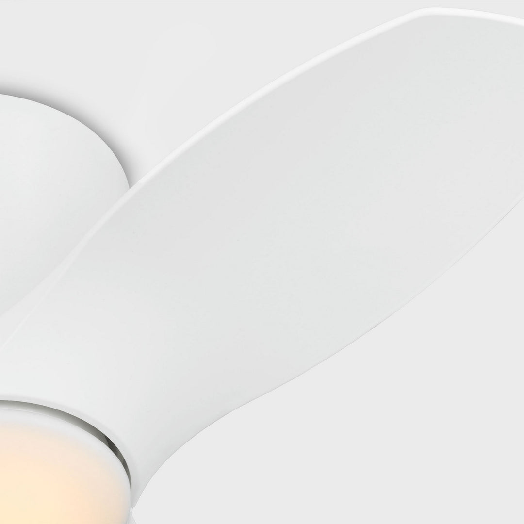 Generation Lighting Canada - 3TTHR32RZWD - 32"Ceiling Fan - Titus 32 Hugger LED - Matte White