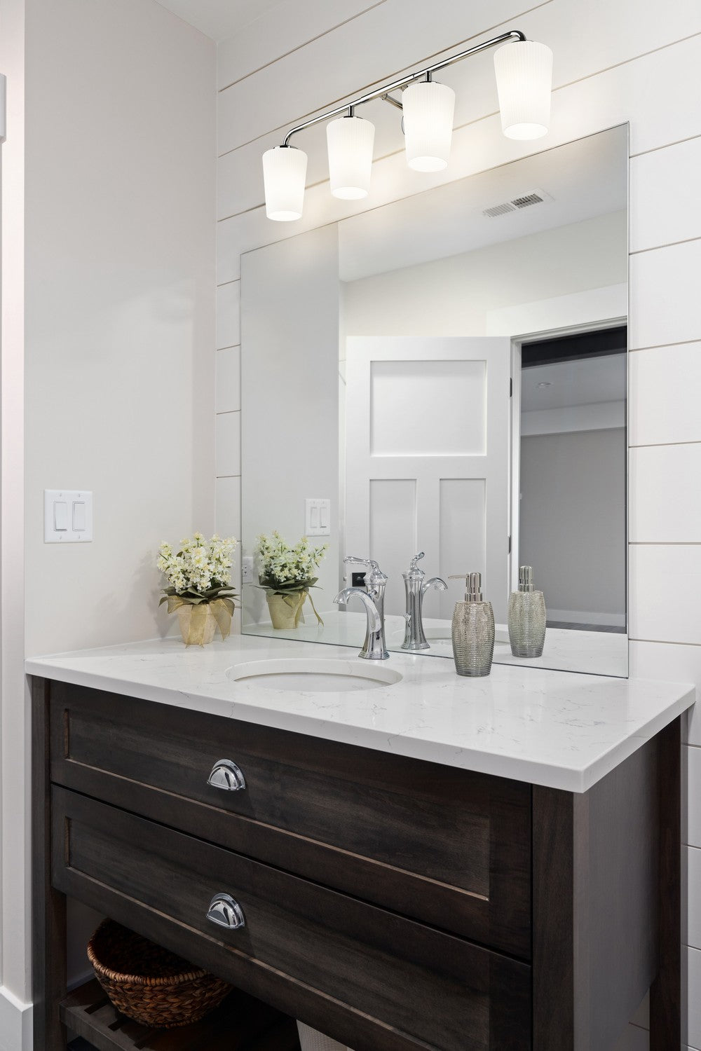 Z-Lite Canada - 7005-4V-CH - Four Light Vanity - Montford - Chrome