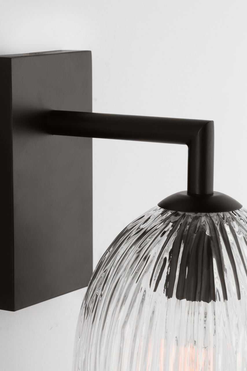 Visual Comfort Studio Canada - HW1001AI - One Light Wall Sconce - Serafina - Aged Iron | Aged Iron