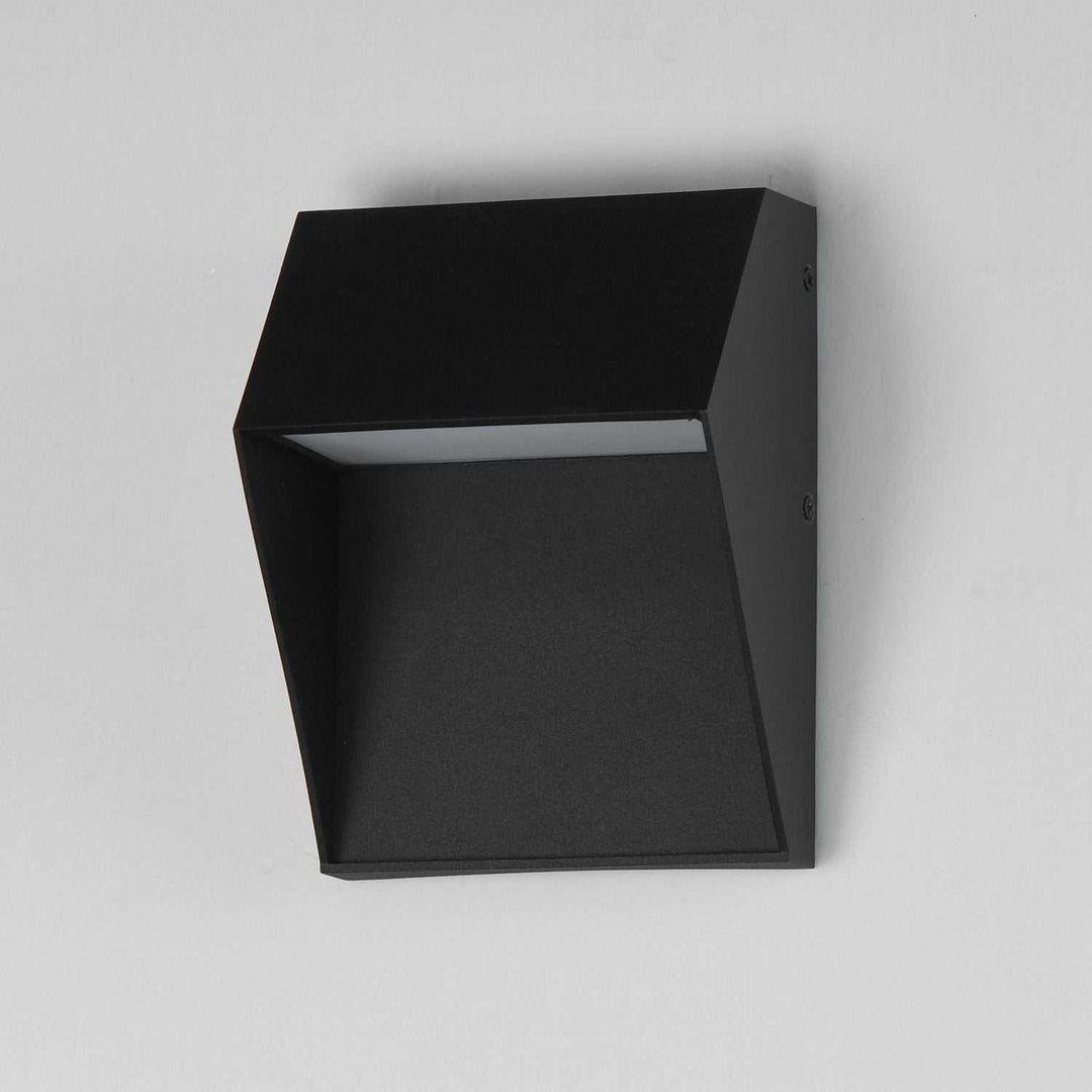 Maxim - 42132BK - LED Outdoor Wall Sconce - Cliffsedge VX - Black