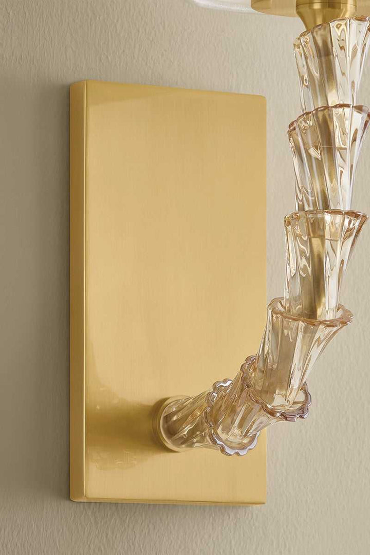 Calumet One Light Wall Sconce in Aged Brass Hudson Valley Canada
