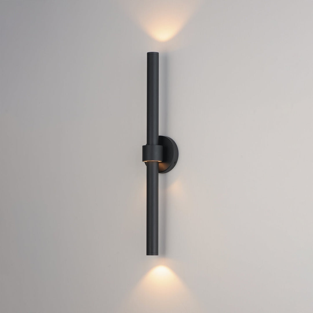 Reveal Outdoor LED Wall Sconce in Black ET2