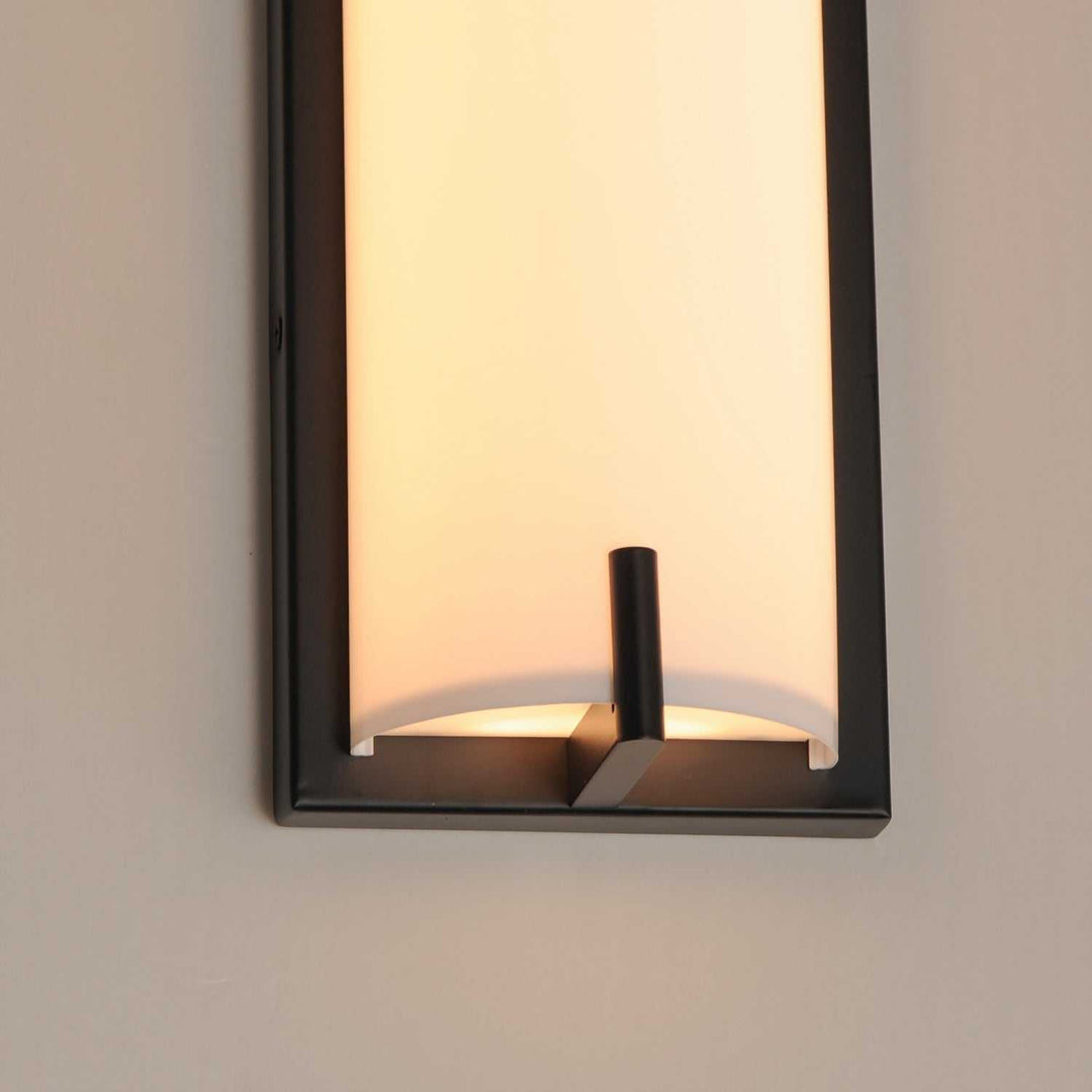 Alto LED Bath Sconce in Black ET2