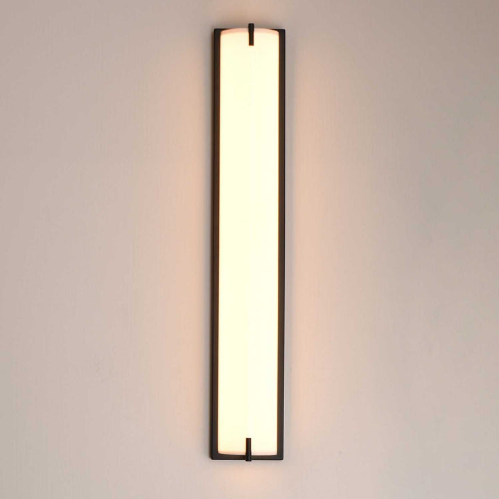 Alto LED Bath Sconce in Black ET2